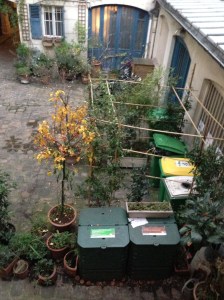 L'ensemble de l'espace poubelles, recyclage et compostage