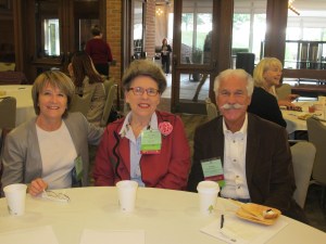 Martine, Teresia Hazen et Douglas Airhart