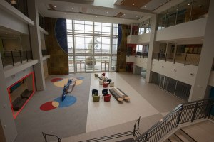    Vue de l’atrium, photo gracieuseté de CUSM 