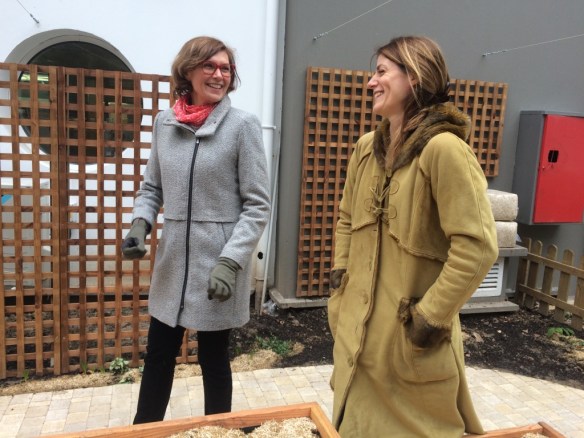 Laure Bentze et Stéphanie Personne 3 IB